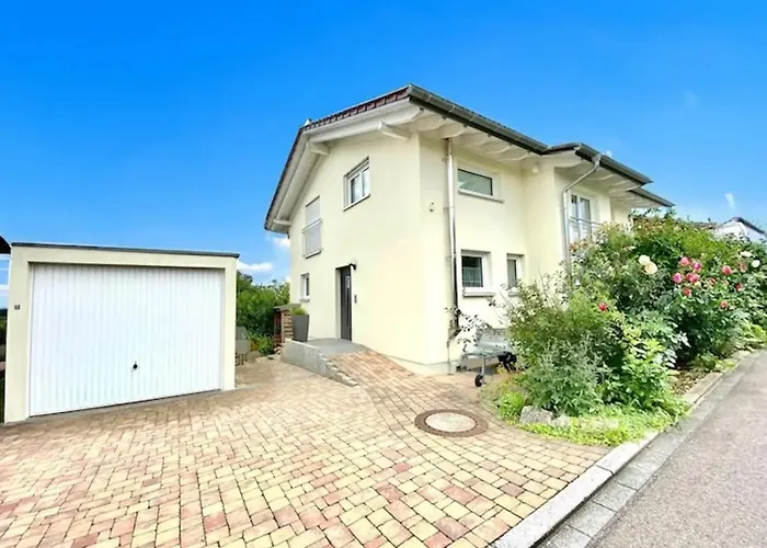 In An Der Landesgrenze Zu Schaffhausen Und Zuerich Daire